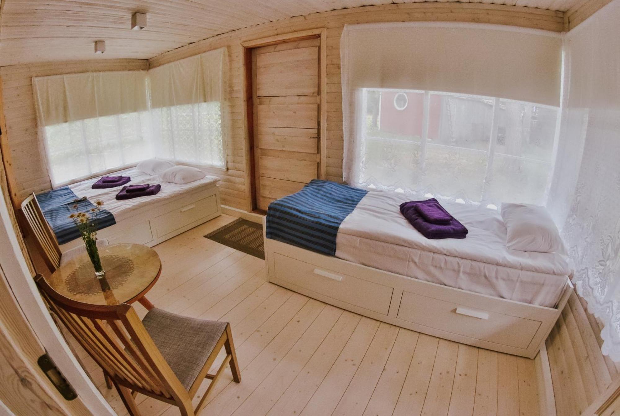 Toolse Puhkekuela Hotel ภายนอก รูปภาพ