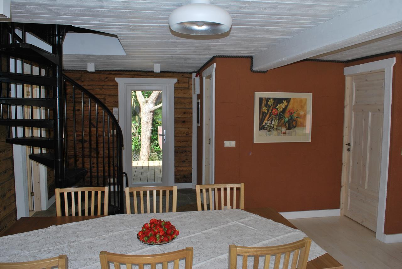 Toolse Puhkekuela Hotel ภายนอก รูปภาพ