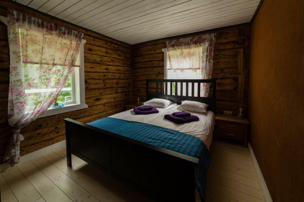Toolse Puhkekuela Hotel ภายนอก รูปภาพ